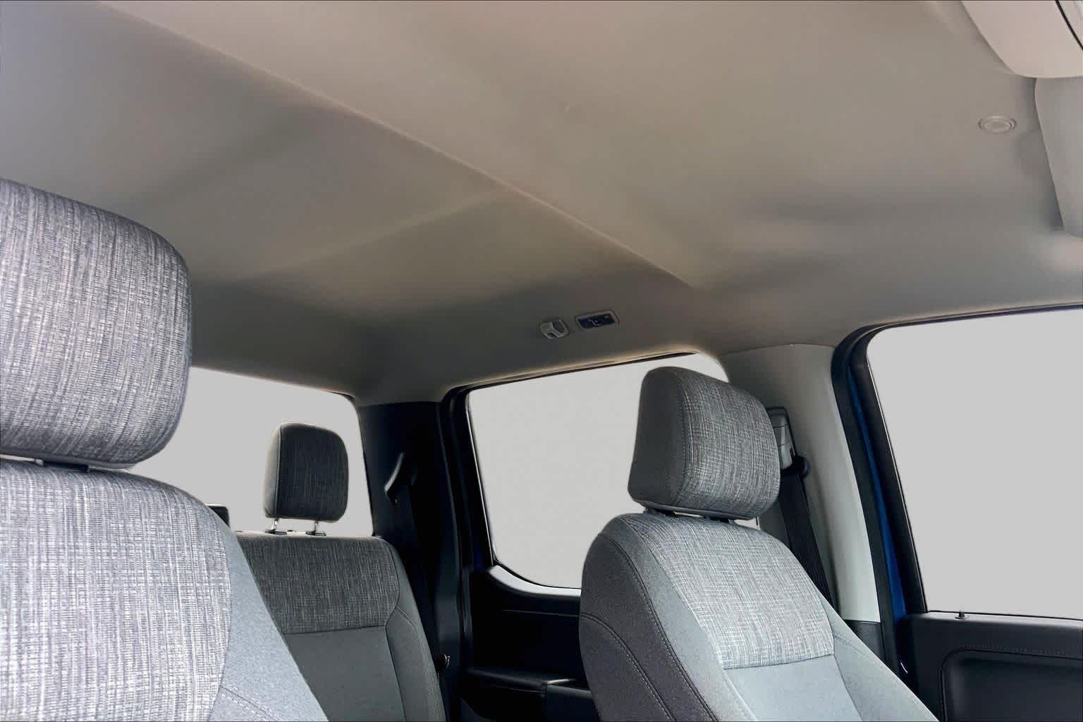 Used 2023 Atlas Blue Ford XLT image 13