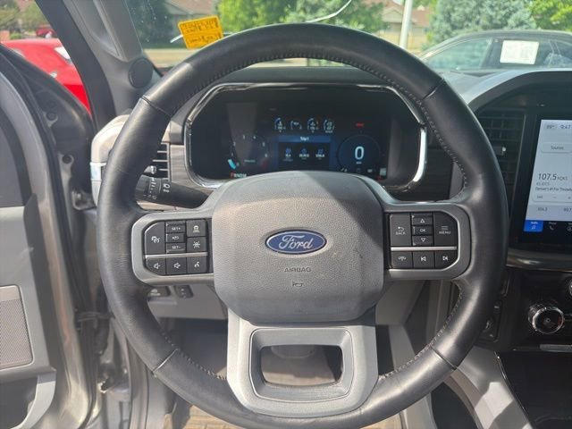 Used 2024 Silver Ford LARIAT image 16