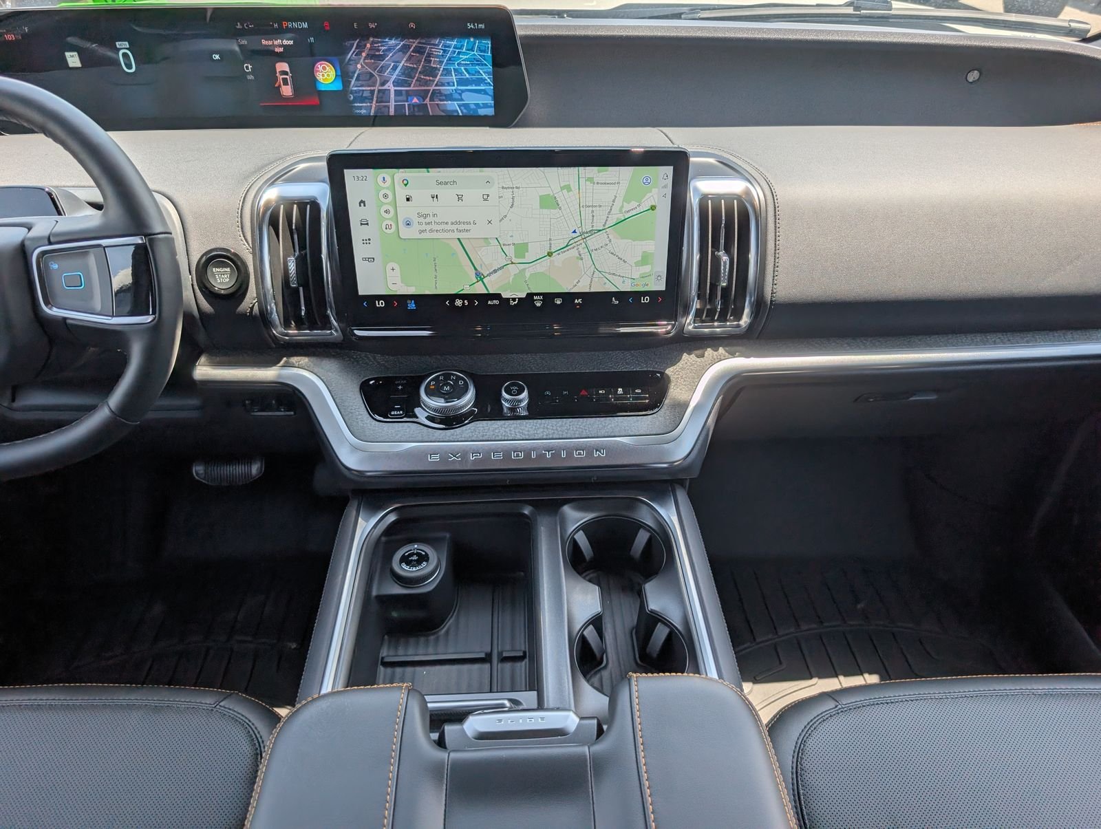 New 2026 Star White Metallic Tri-Coat Ford Tremor image 7