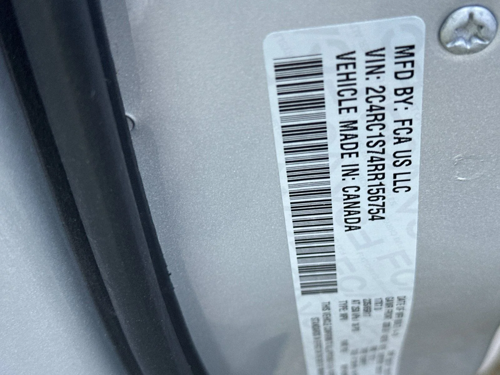 Used 2024 Silver Mist Clearcoat Chrysler Select image 27