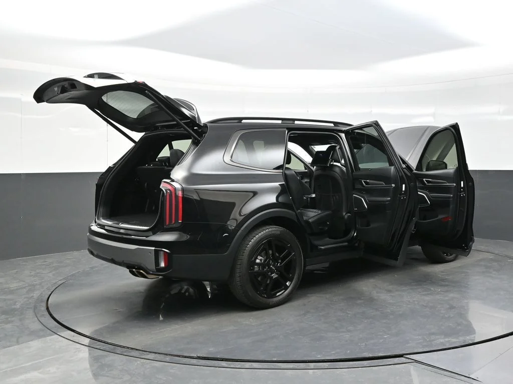 Used 2023 Black Kia SX-Prestige X-Line image 46