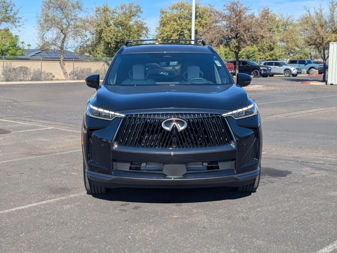 Certified Used 2026 Mineral Black Graphite Shadow INFINITI Autograph image 8