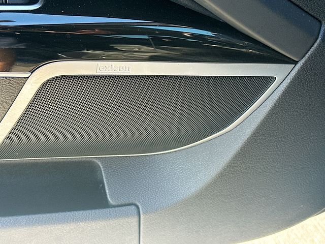 Used 2015 Blue Kia Luxury image 19