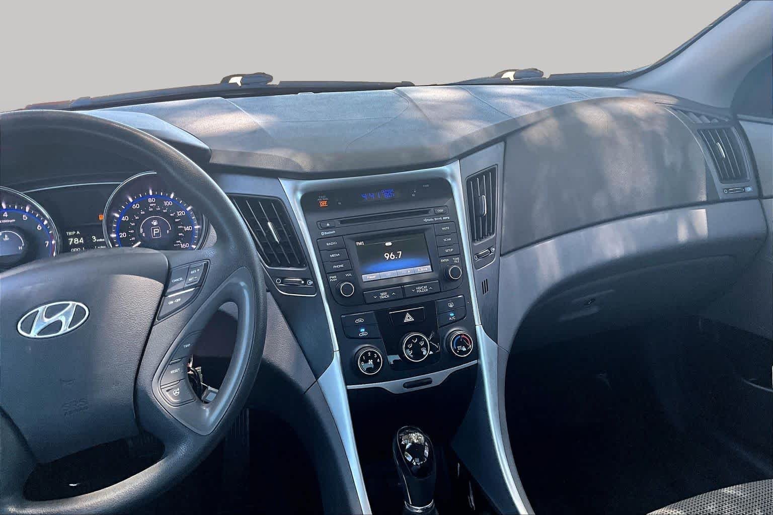 Used 2014 Harbor Gray Metallic Hyundai GLS image 7
