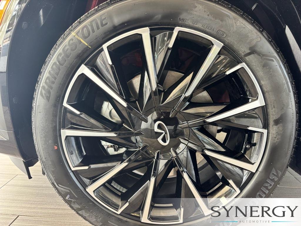 New 2027 2T SUN RED INFINITI Autograph AWD image 9