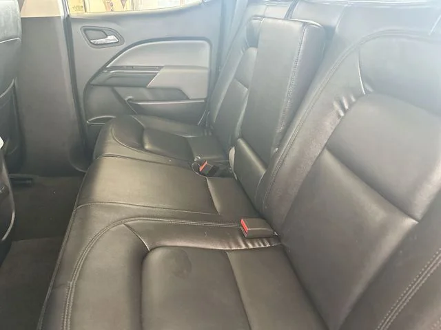 Used 2015 Silver Chevrolet LT image 25