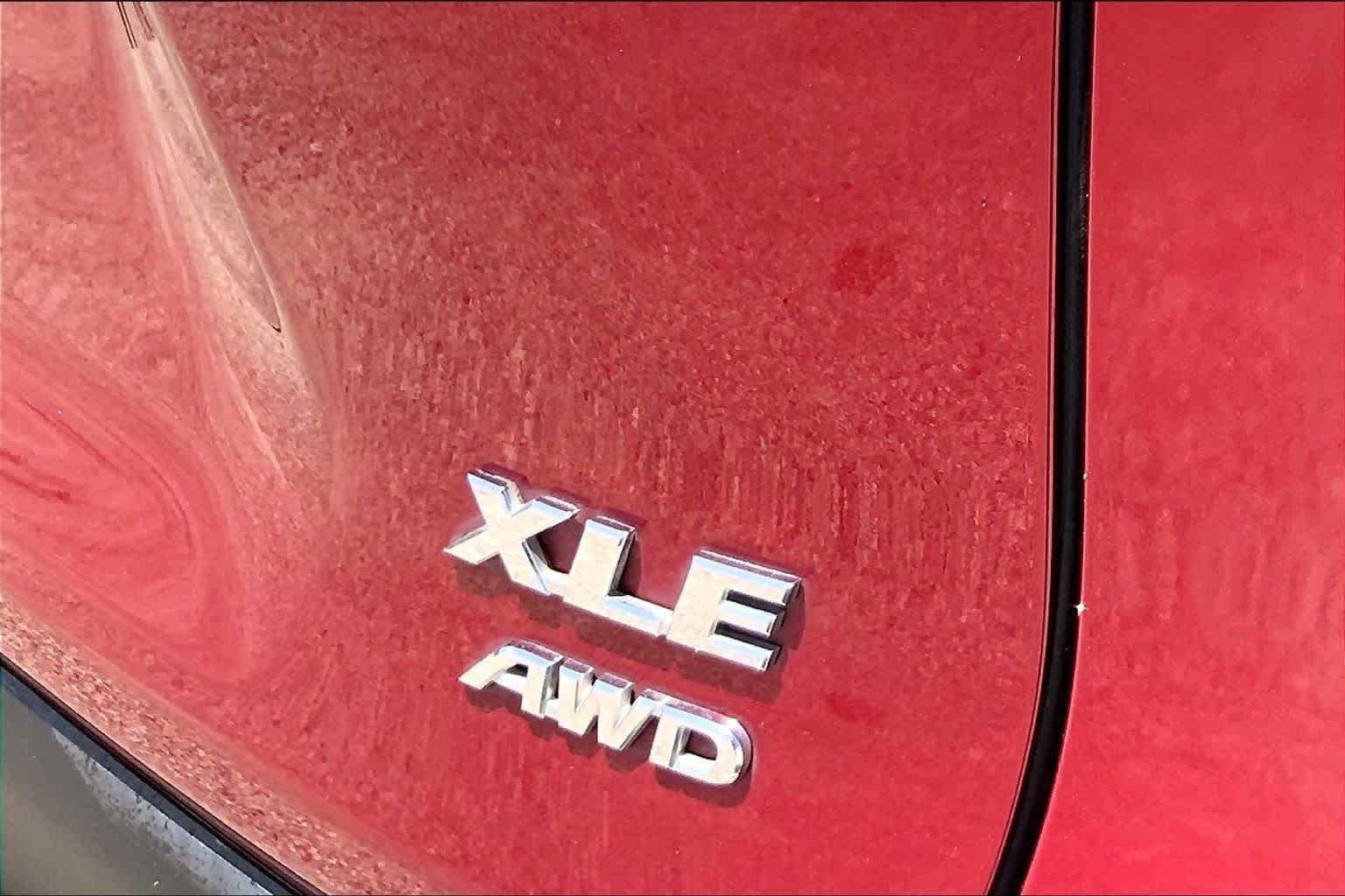 Used 2024 Ruby Flare Pearl Toyota XLE Premium image 30