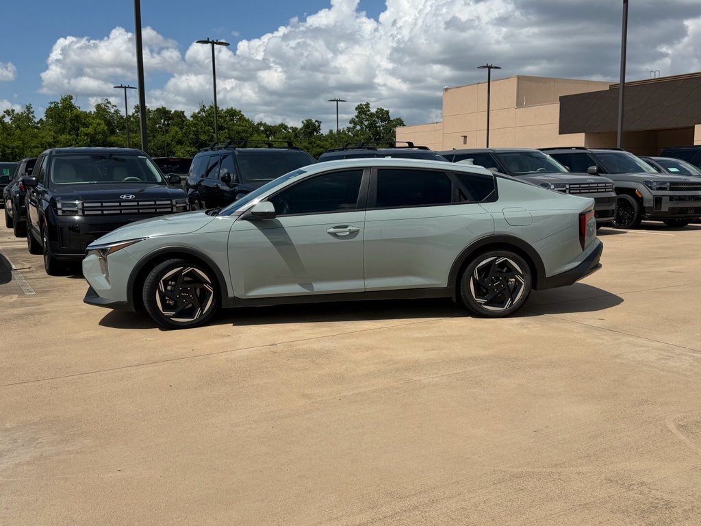 Used 2025 Morning Haze Kia EX image 2