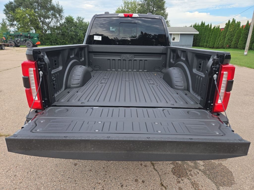 New 2026 Agate Black Metallic Ford F-250® Lariat® image 17