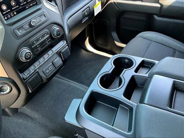 2026 Chevrolet Silverado 1500 Custom - Photo 9
