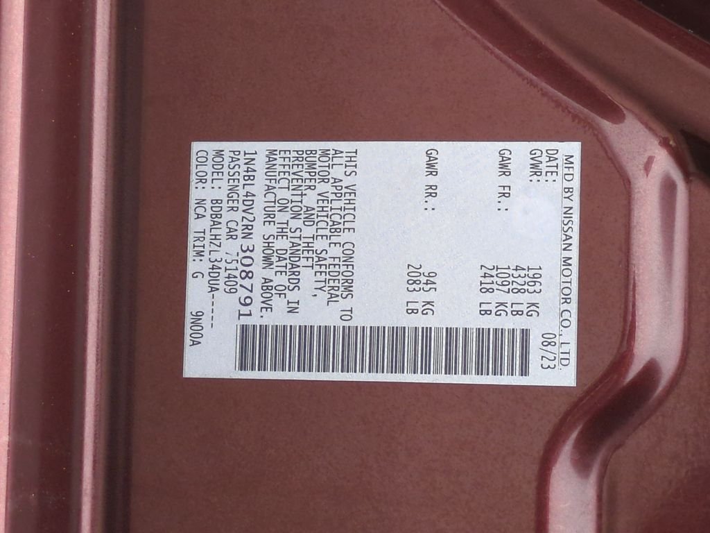 Used 2024  Nissan 2.5 SV image 22