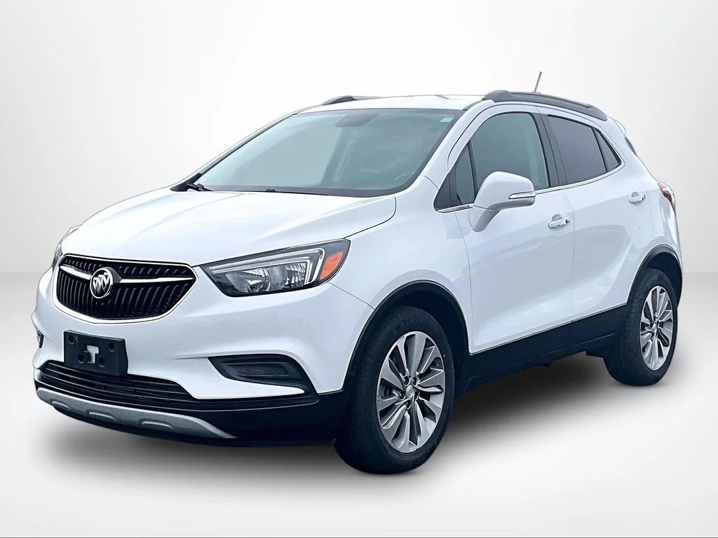 Used 2018 White Buick Preferred image 33