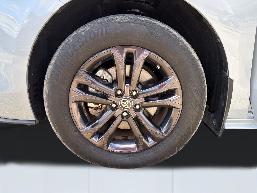 2024 Toyota Sienna Woodland Edition - Photo 29