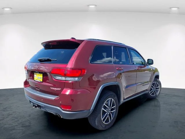 Used 2019 Red Jeep Trailhawk image 6