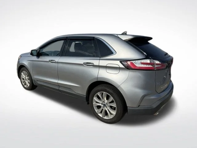 Used 2022 Silver Ford Titanium image 5