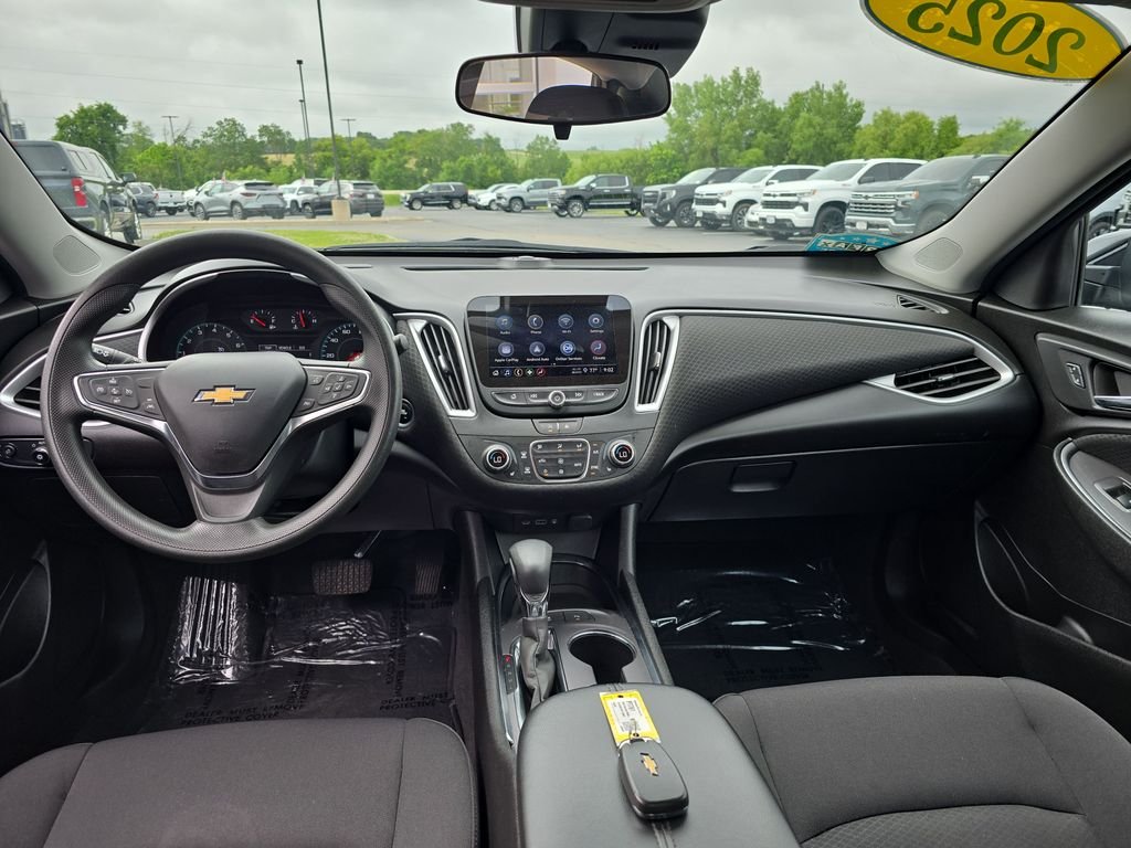 Used 2025 Black Chevrolet LT image 11