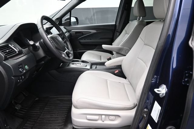 Used 2023 Obsidian Blue Pearl Honda EX-L image 21