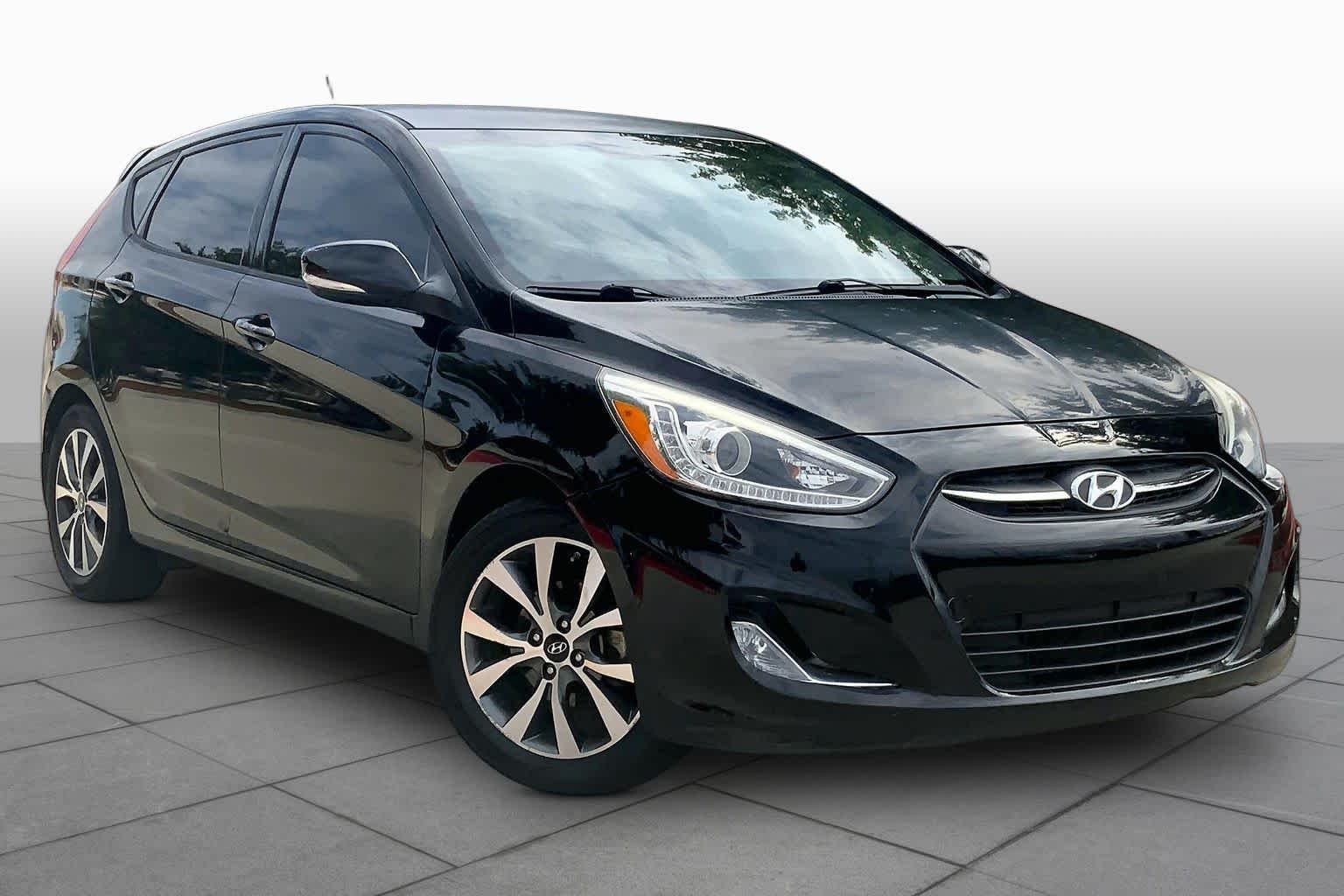 Used 2015 Ultra Black Pearl Hyundai Sport image 3