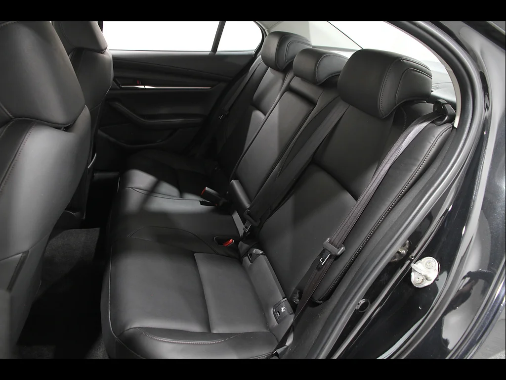 Used 2021 Jet Black Mica Mazda Preferred image 20