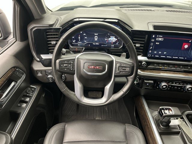 Used 2024 Onyx Black GMC Elevation image 15