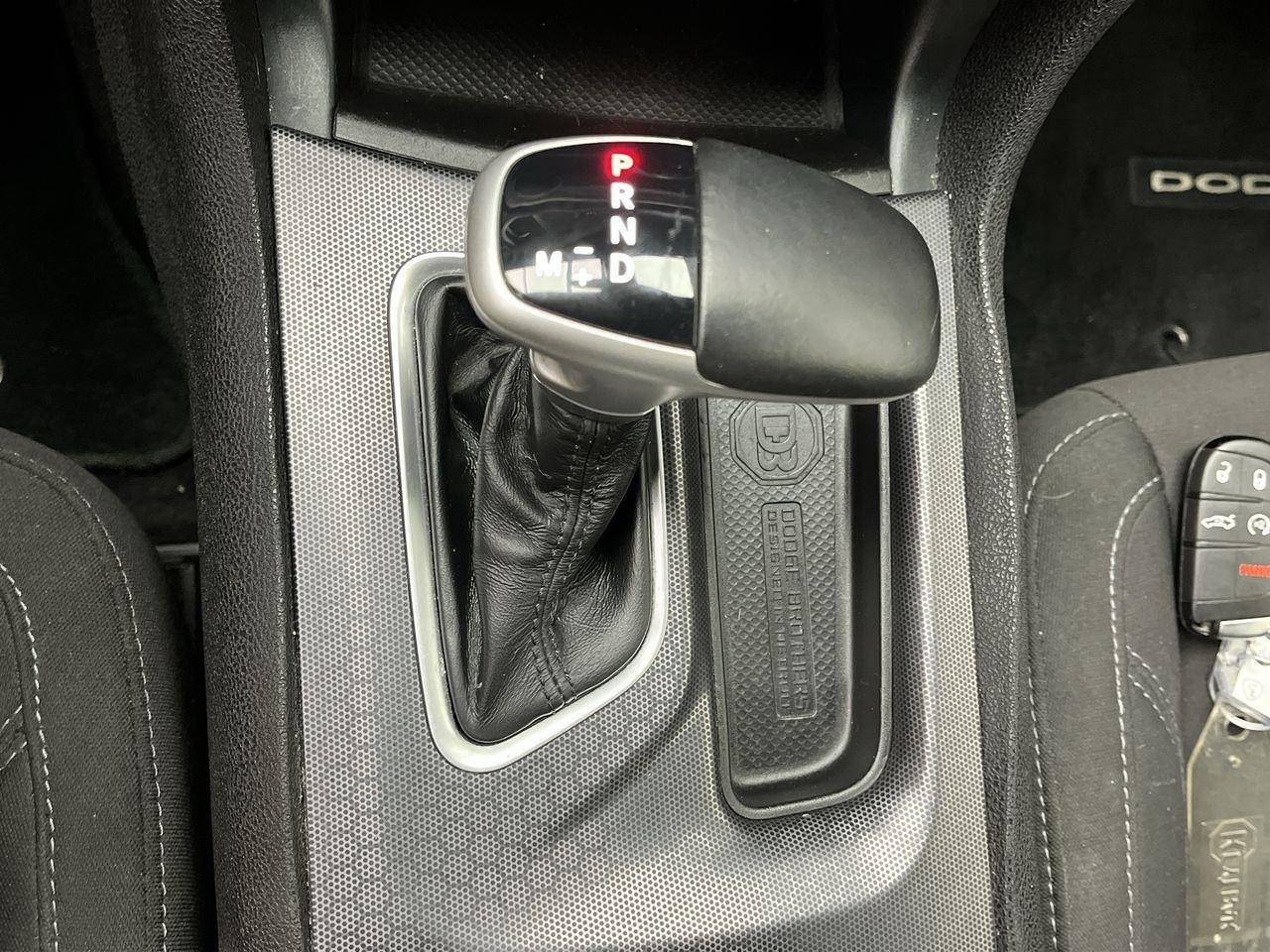 Used 2017 Granite Pearlcoat Dodge SXT image 21