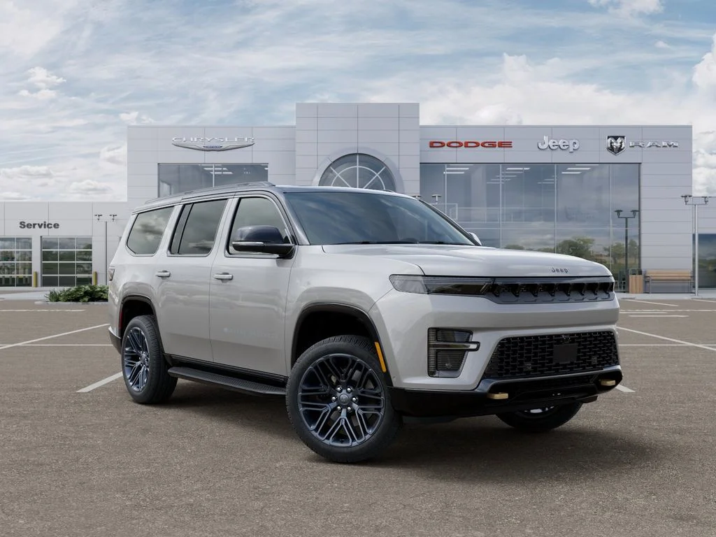 New 2026 Silver-Zynith Exterior Paint Jeep  image 5