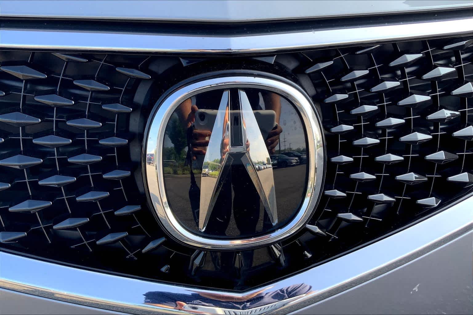 Certified Used 2019 Lunar Silver Metallic Acura  image 31