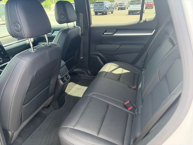 Used 2025 White GMC Elevation image 16