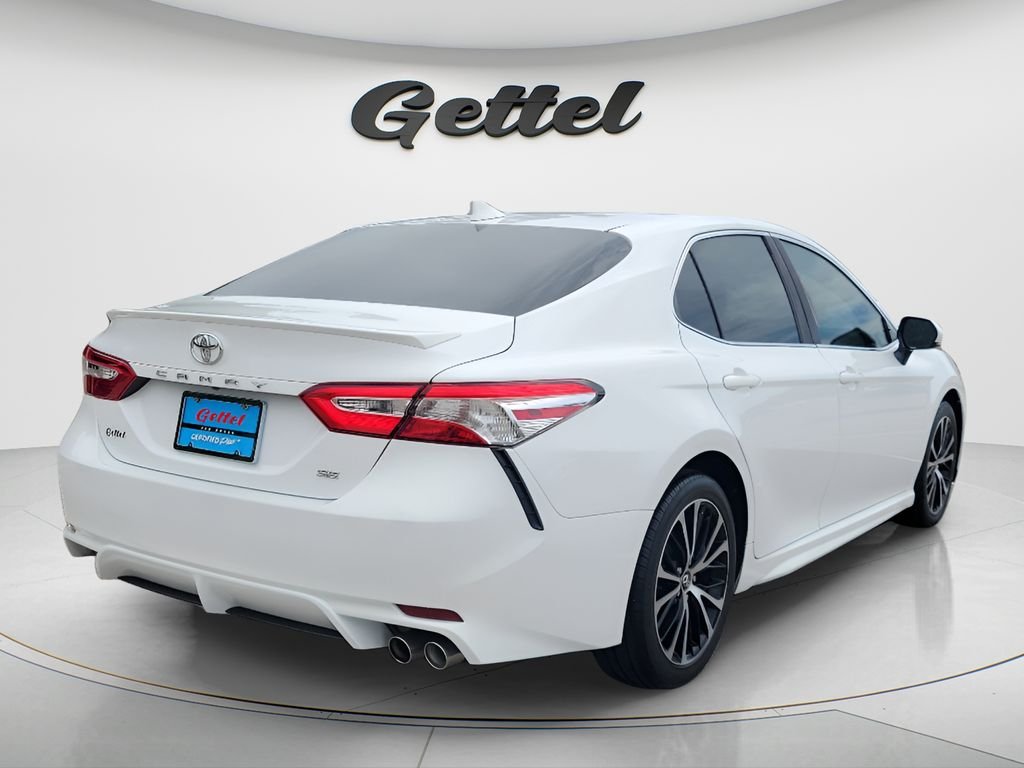 Certified Used 2020 White Toyota SE image 5