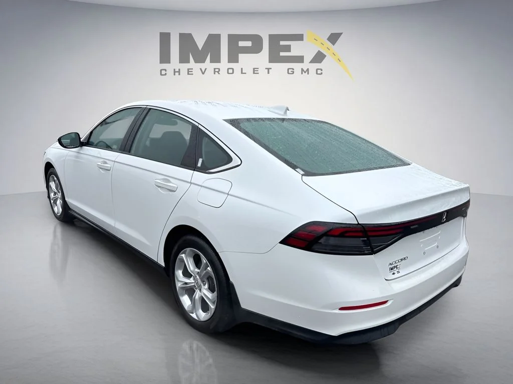 Used 2024 White Honda LX image 3