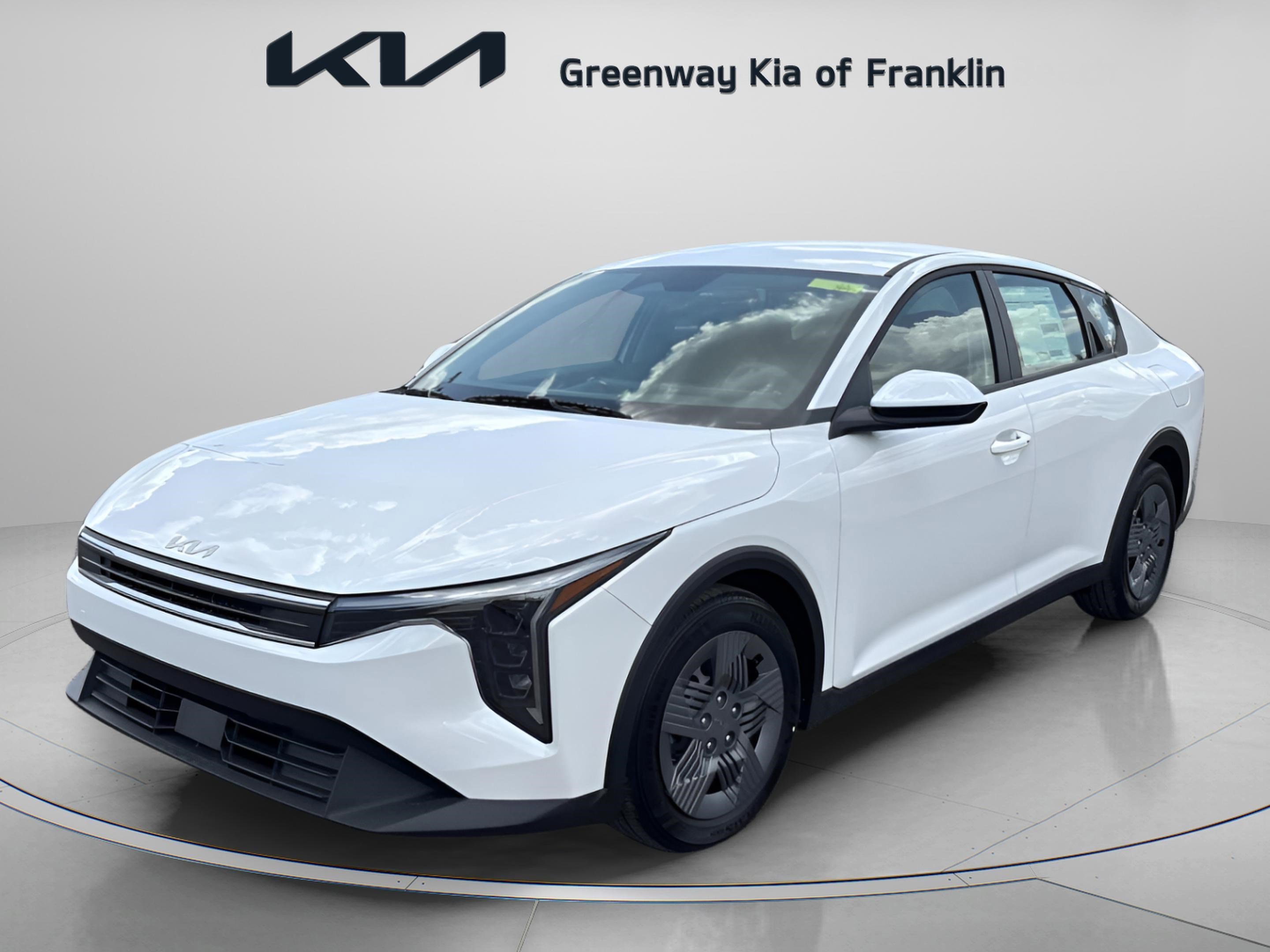 New 2026 Snow White Pearl Kia LX image 3