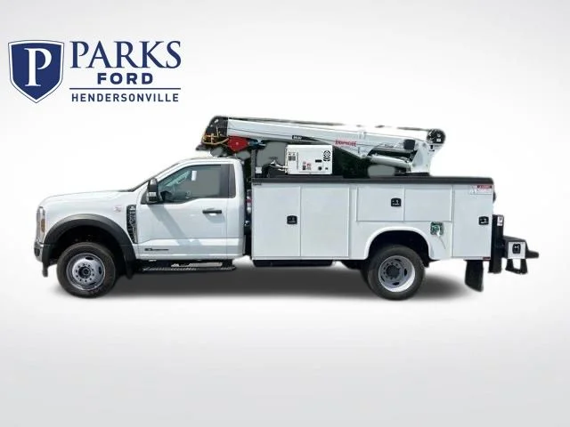 2024 Ford F-550 XL 4x4 Regular Cab 169-In DRW's photo