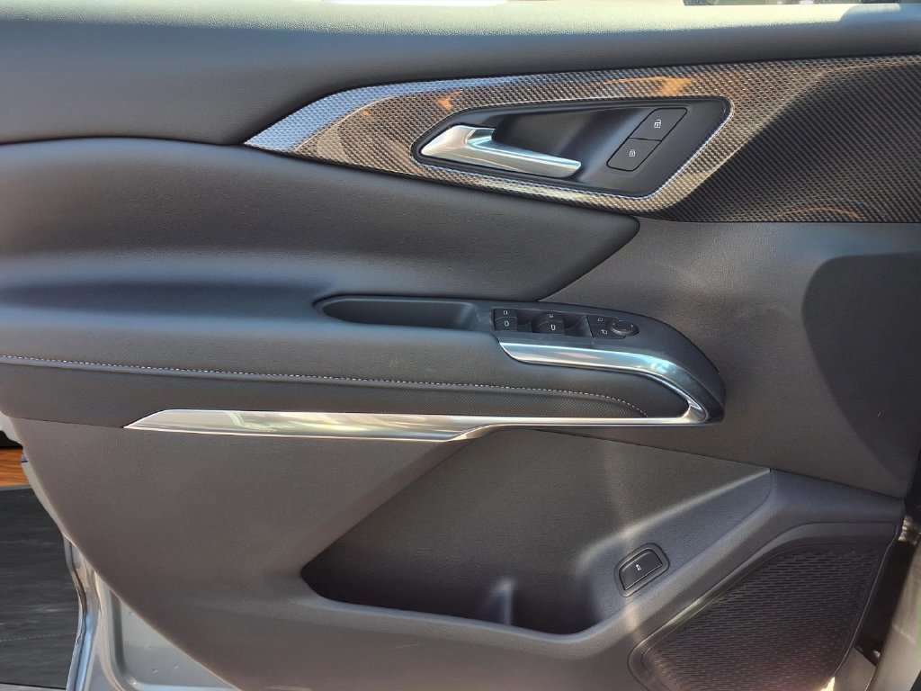 2027 Chevrolet Traverse Z71 - Photo 23