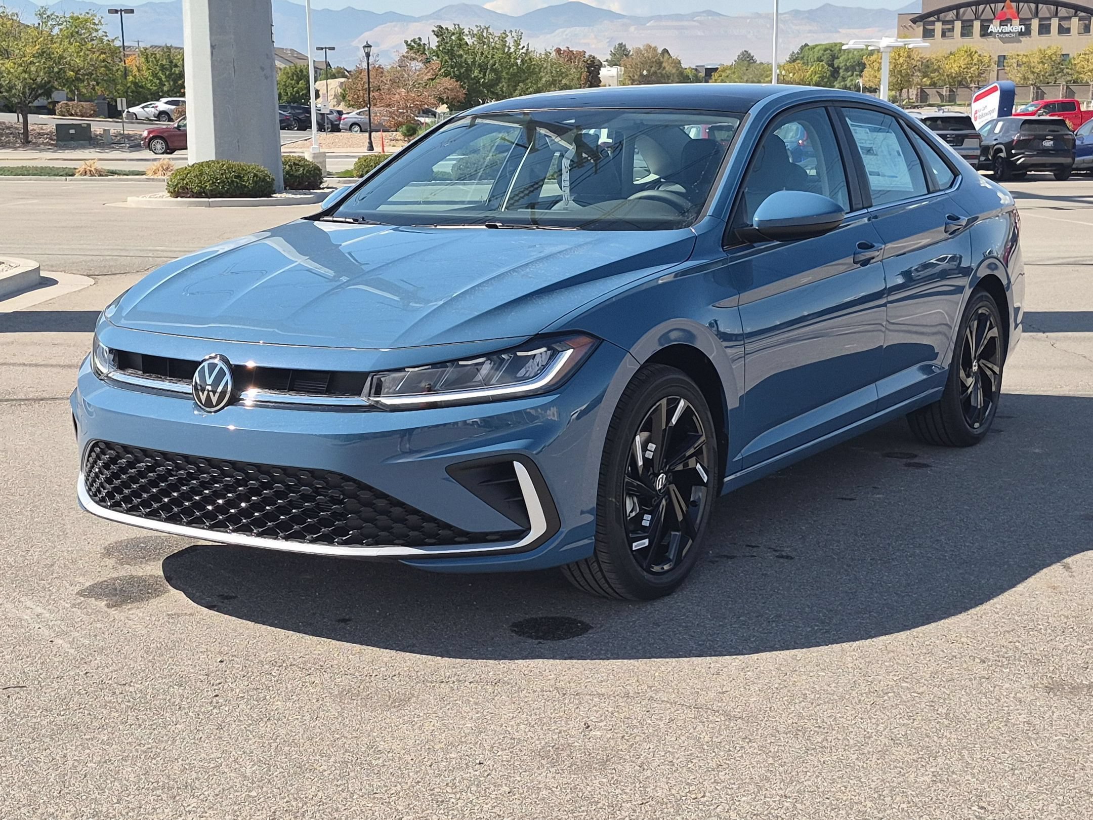 New 2027 Monterey Blue Pearl Volkswagen SE image 8