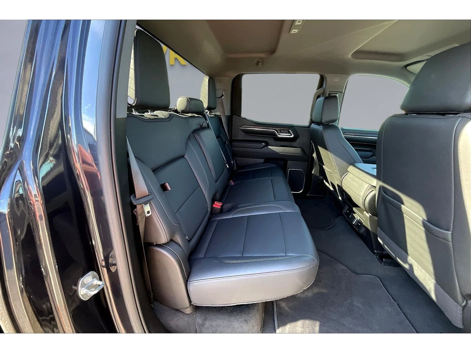 Used 2024 Titanium Rush Metallic GMC SLT image 19
