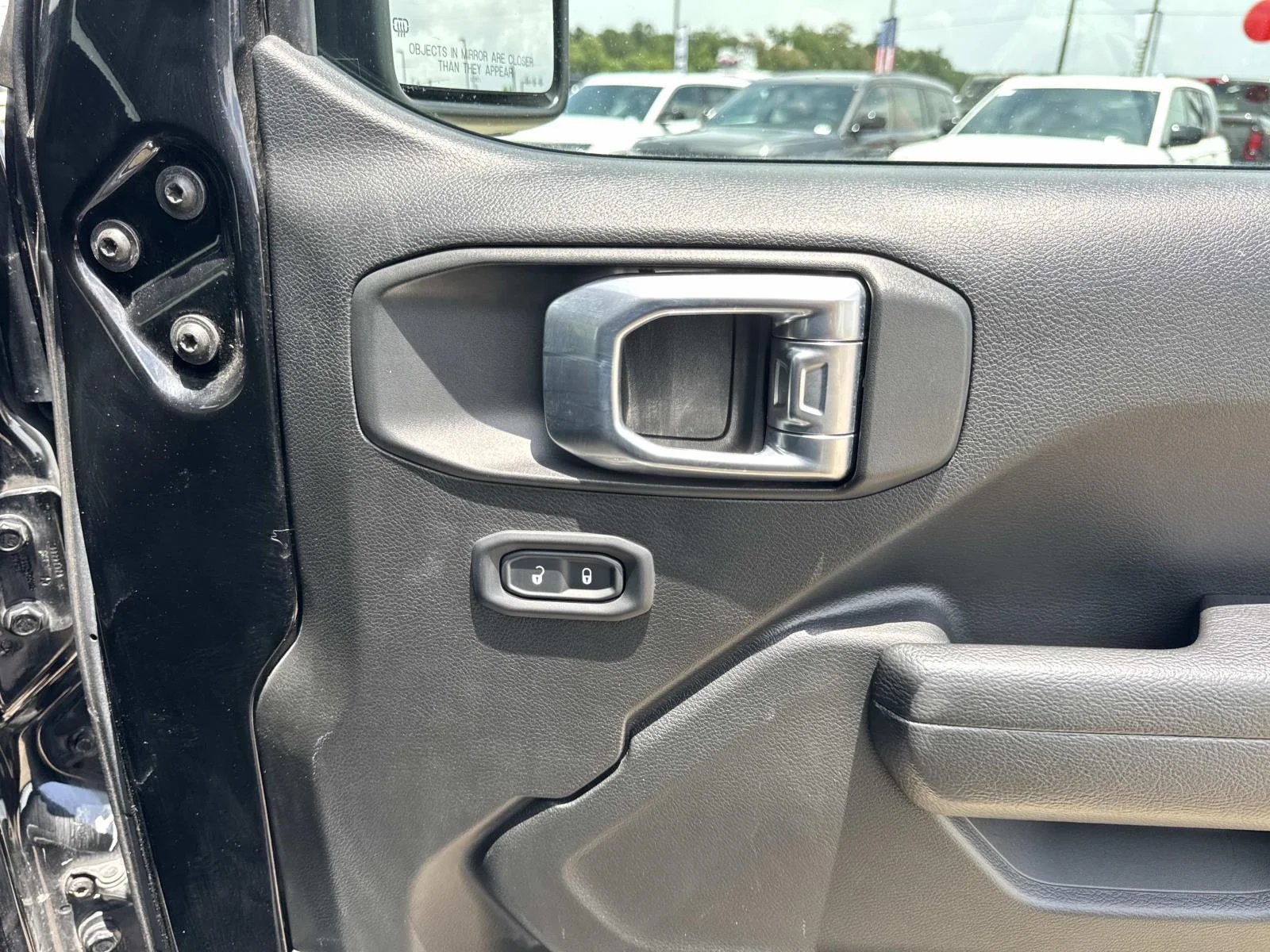 Used 2022 Black Jeep Sport S image 14