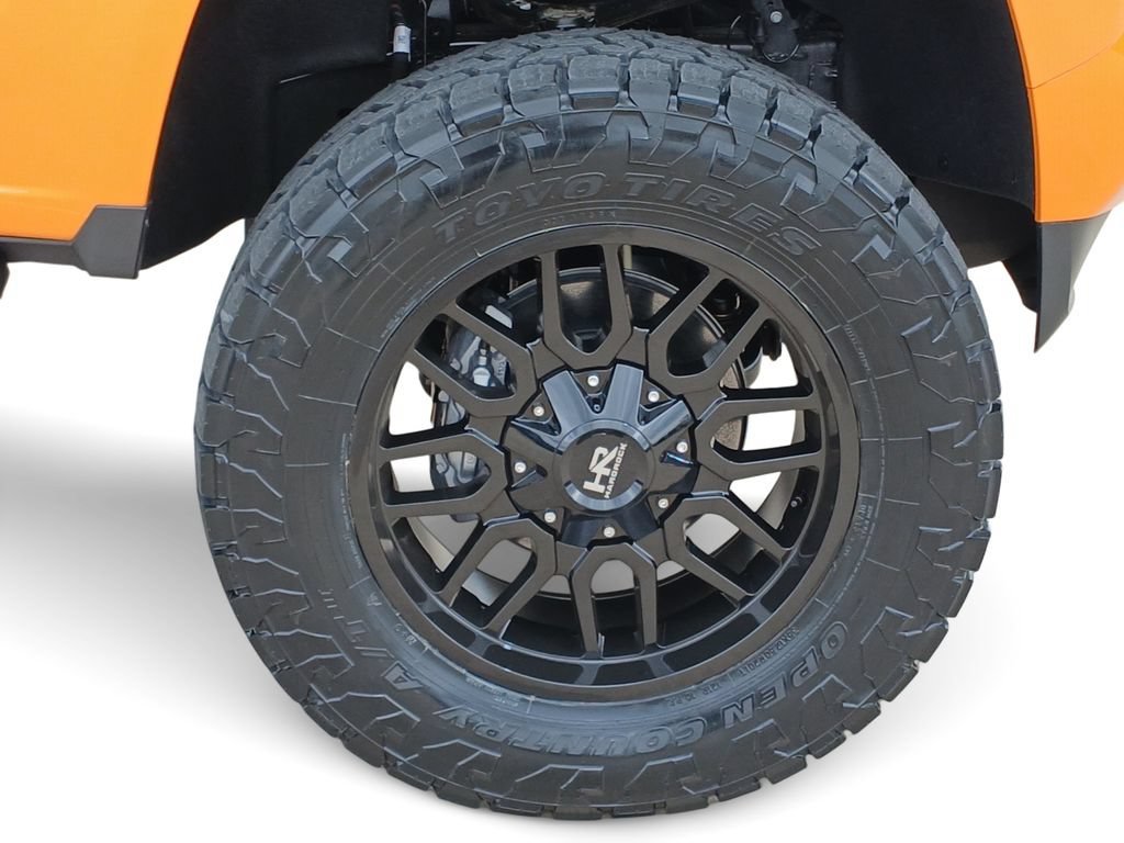 New 2025 Sunrise Orange Chevrolet Z71 image 33