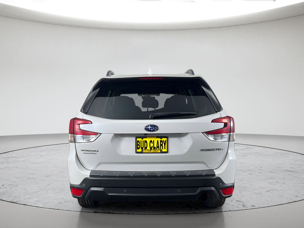 Used 2020 Crystal White Pearl Subaru Limited image 6