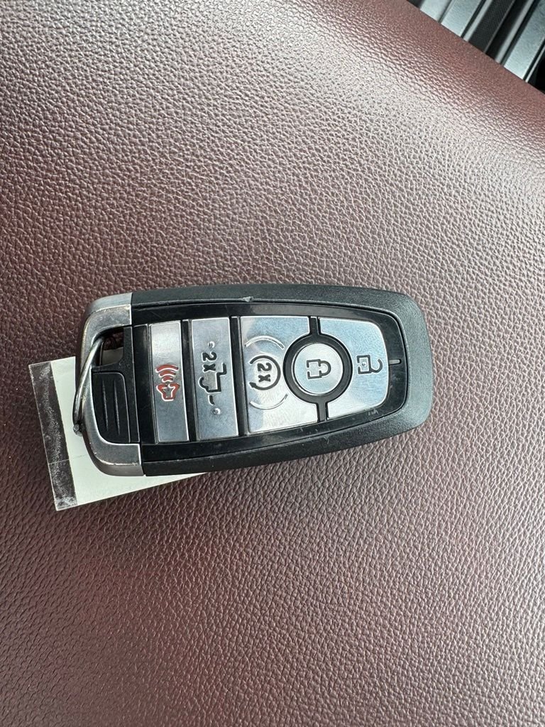 Used 2023 Red Ford Lariat image 29
