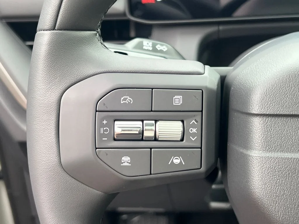 New 2027 White Kia X-Line SX image 19