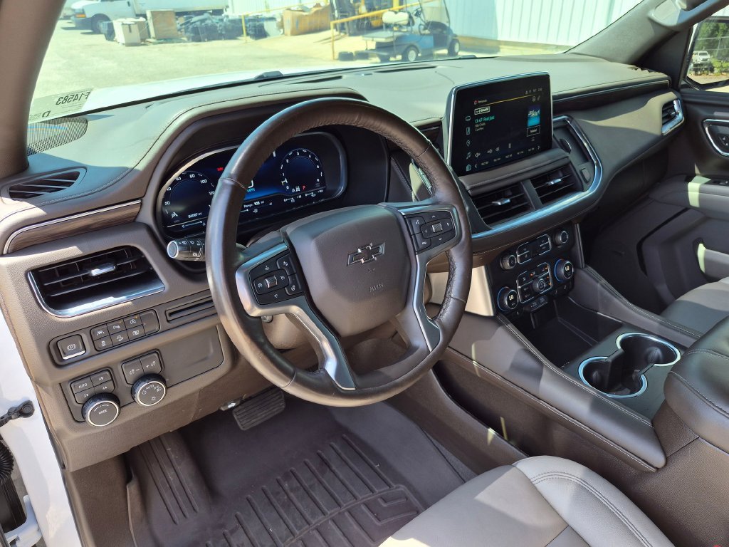 Used 2023 Summit White Chevrolet Z71 image 30
