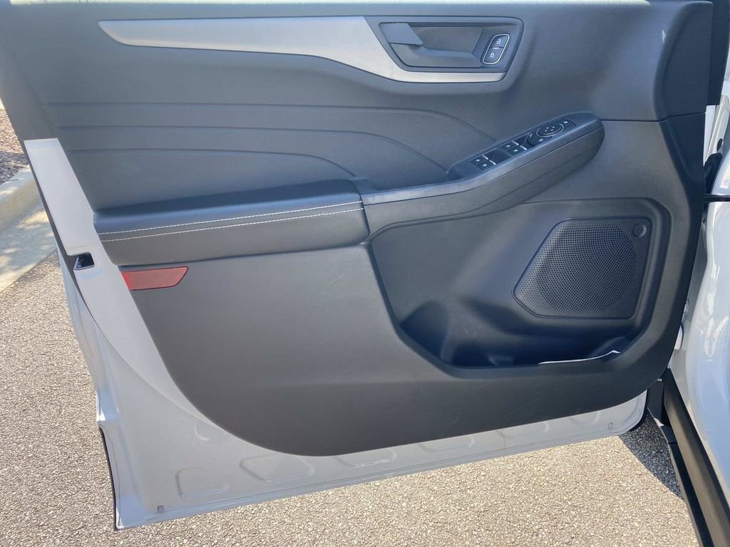 Certified Used 2024 Oxford White Ford Active image 18