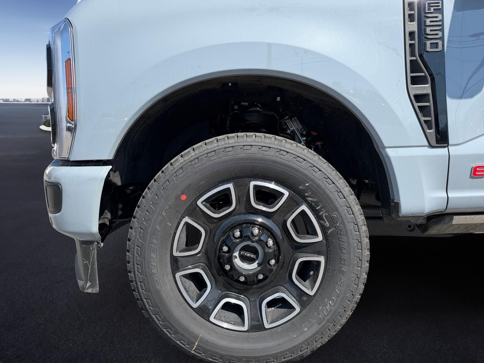 New 2026 Glacier Gray Metallic Tri-Coat Ford F-250® Platinum® image 9