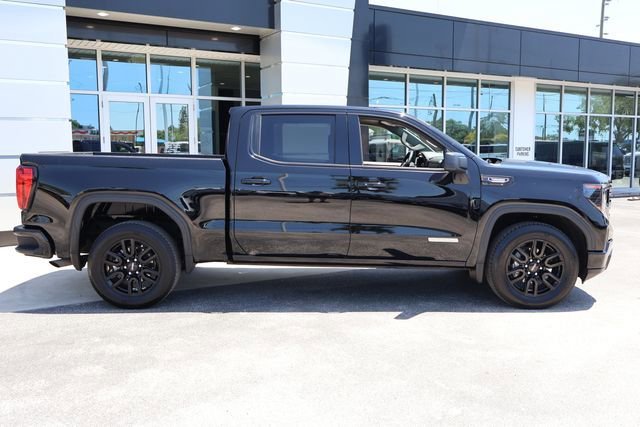 Used 2025 Onyx Black GMC Elevation image 10