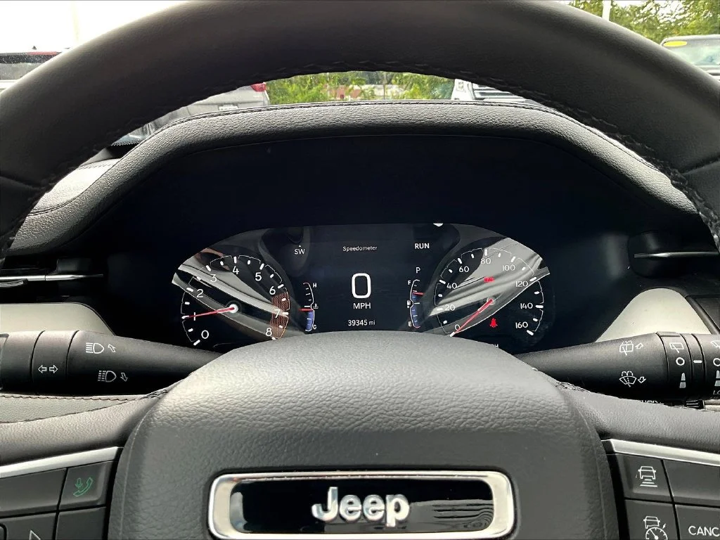 2025 Jeep Compass Limited - Photo 17