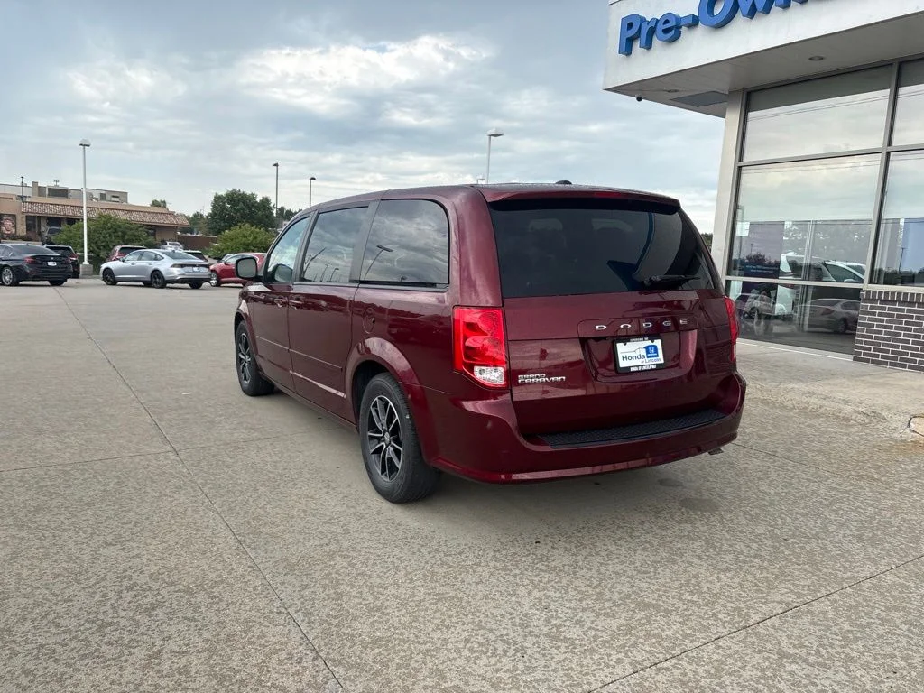 Used 2017 Red Dodge SE Plus image 7