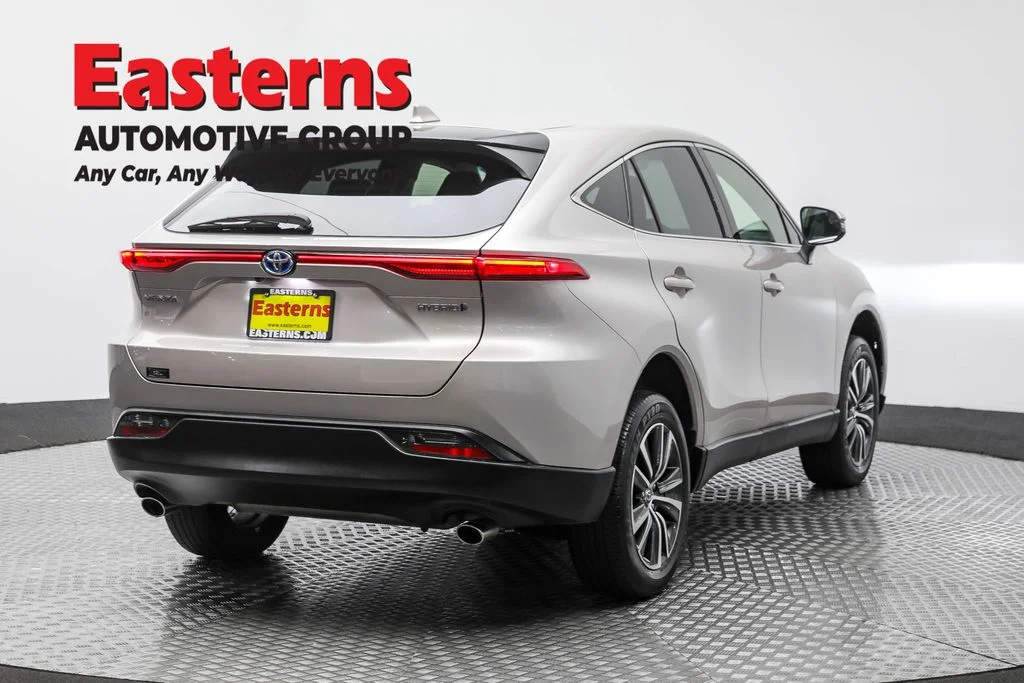 Used 2022 Gray Toyota LE image 5