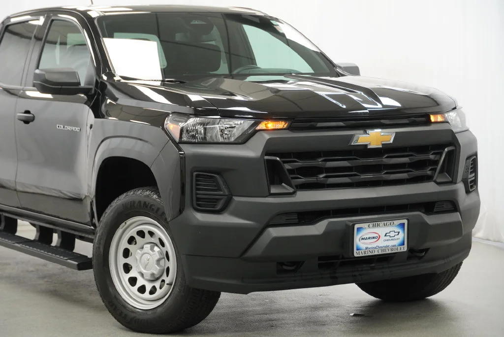 Used 2025 Black Chevrolet WT/LT image 7