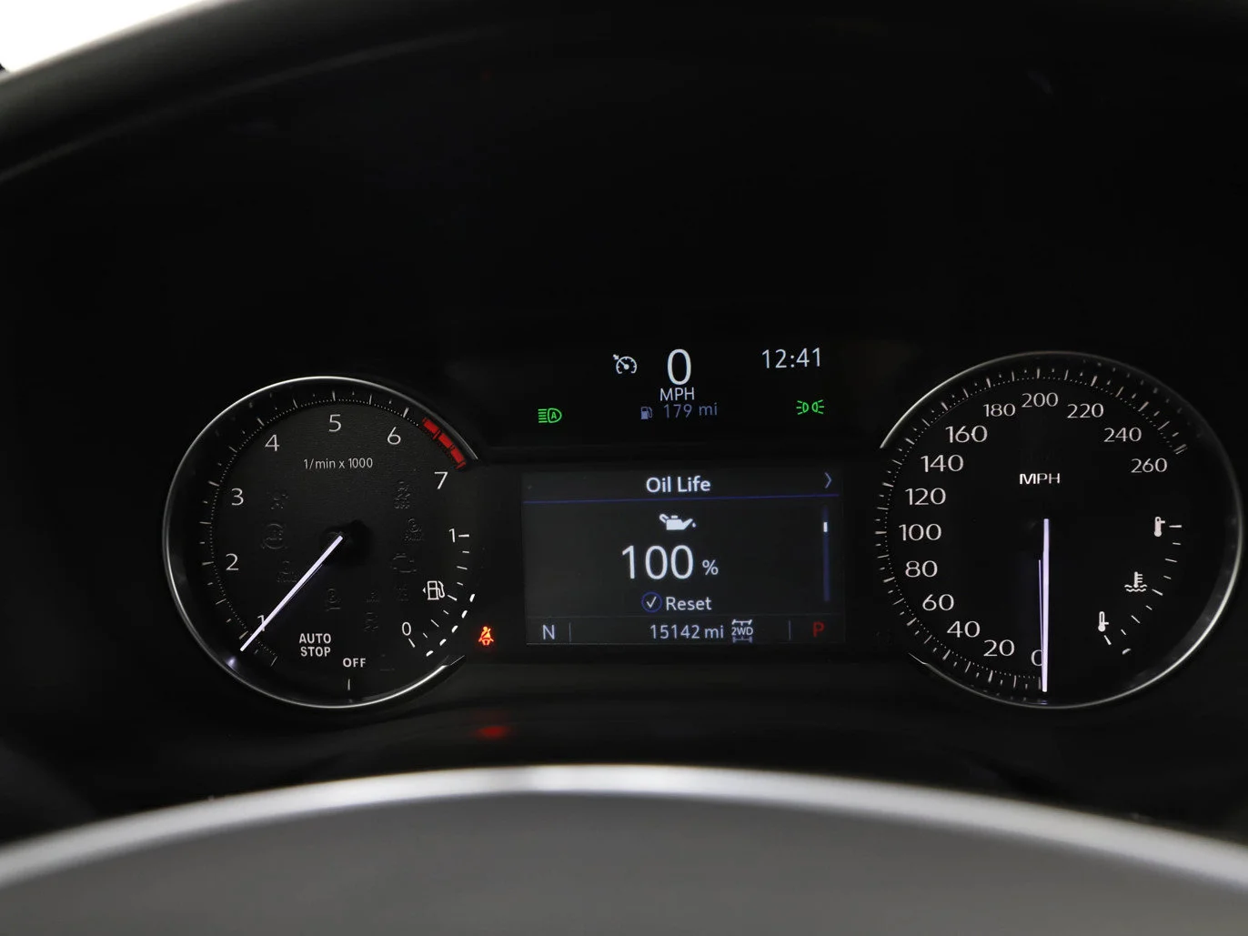 Used 2025 Gray Cadillac Luxury image 28