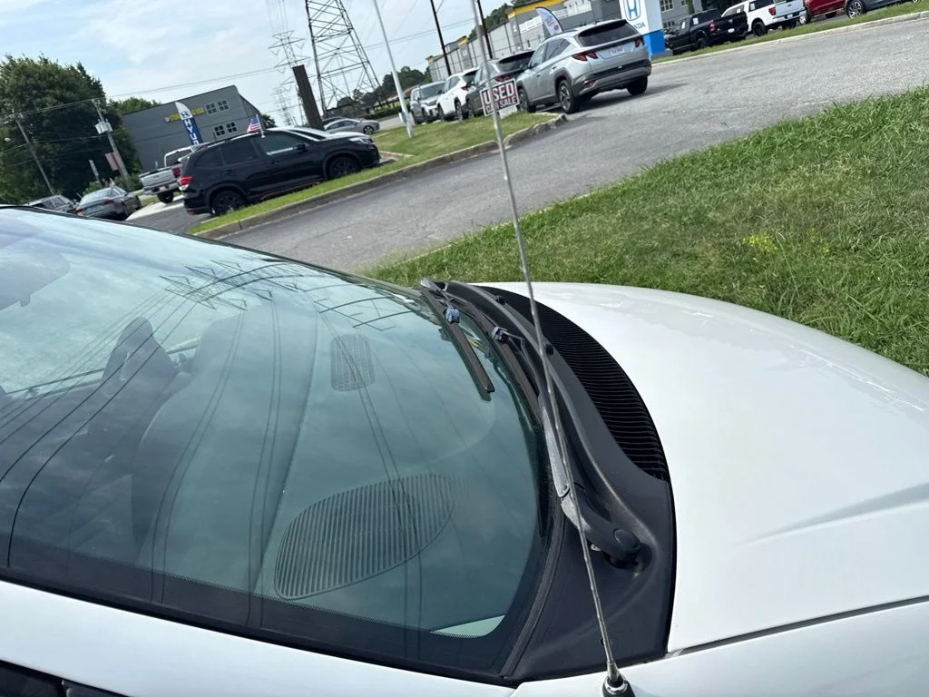 Used 2007 White Dodge SE image 8